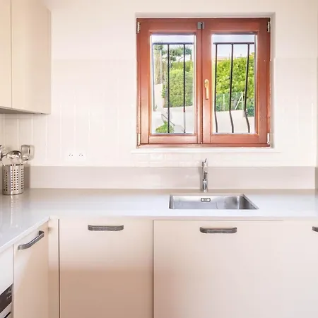 Gai Coteau Apartment Le Lavandou