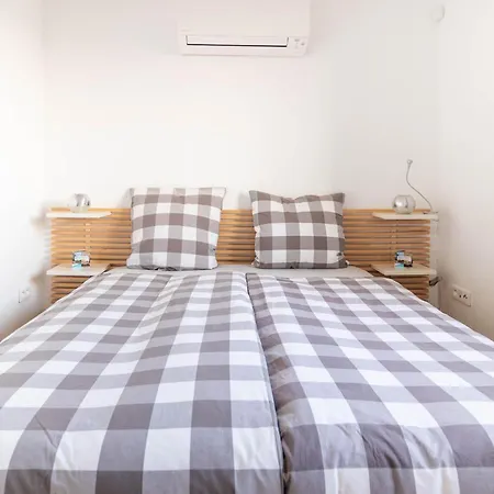 Gai Coteau Apartment